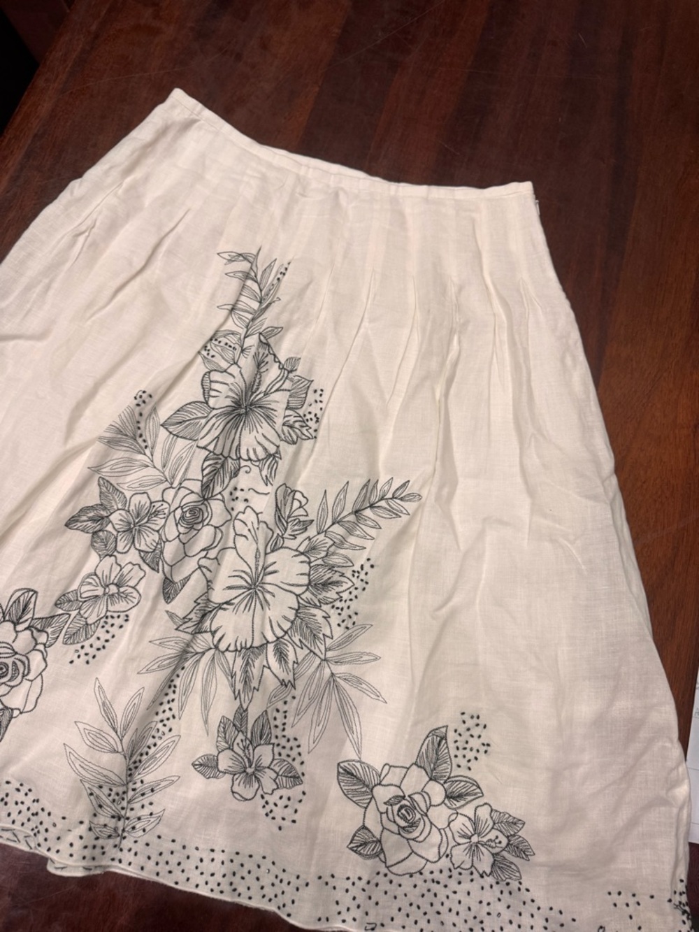 Nine West White Skirt with Black Floral Print